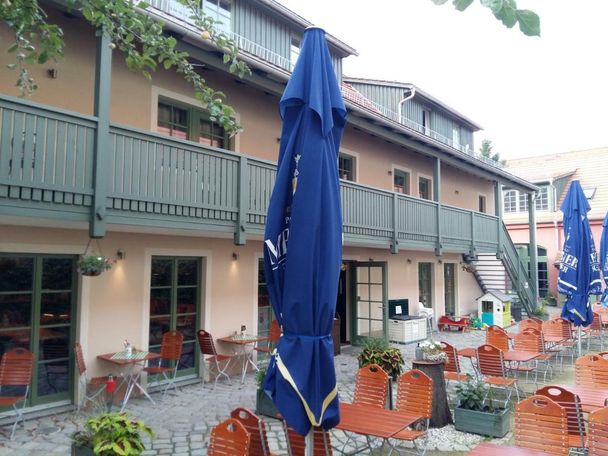 Hotel Wirtshaus Sonnenhof à Radebeul Extérieur photo