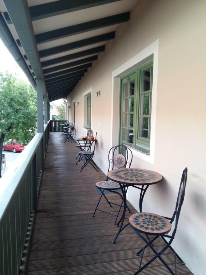 Hotel Wirtshaus Sonnenhof à Radebeul Extérieur photo