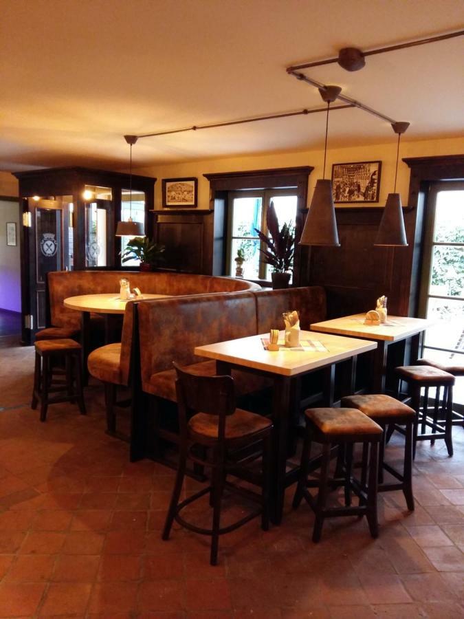 Hotel Wirtshaus Sonnenhof à Radebeul Extérieur photo